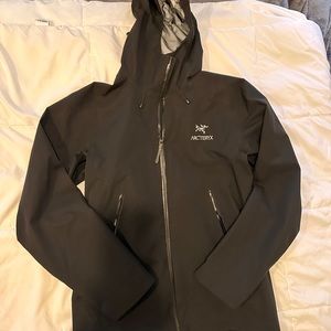 Arc'teryx Beta LT jacket - Black